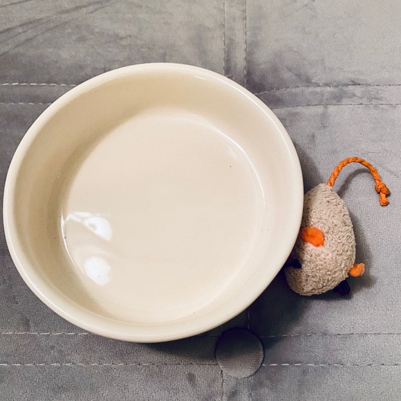 Rae Dunn | Meow | Cat Bowl 🐱 - Picture 4 of 5